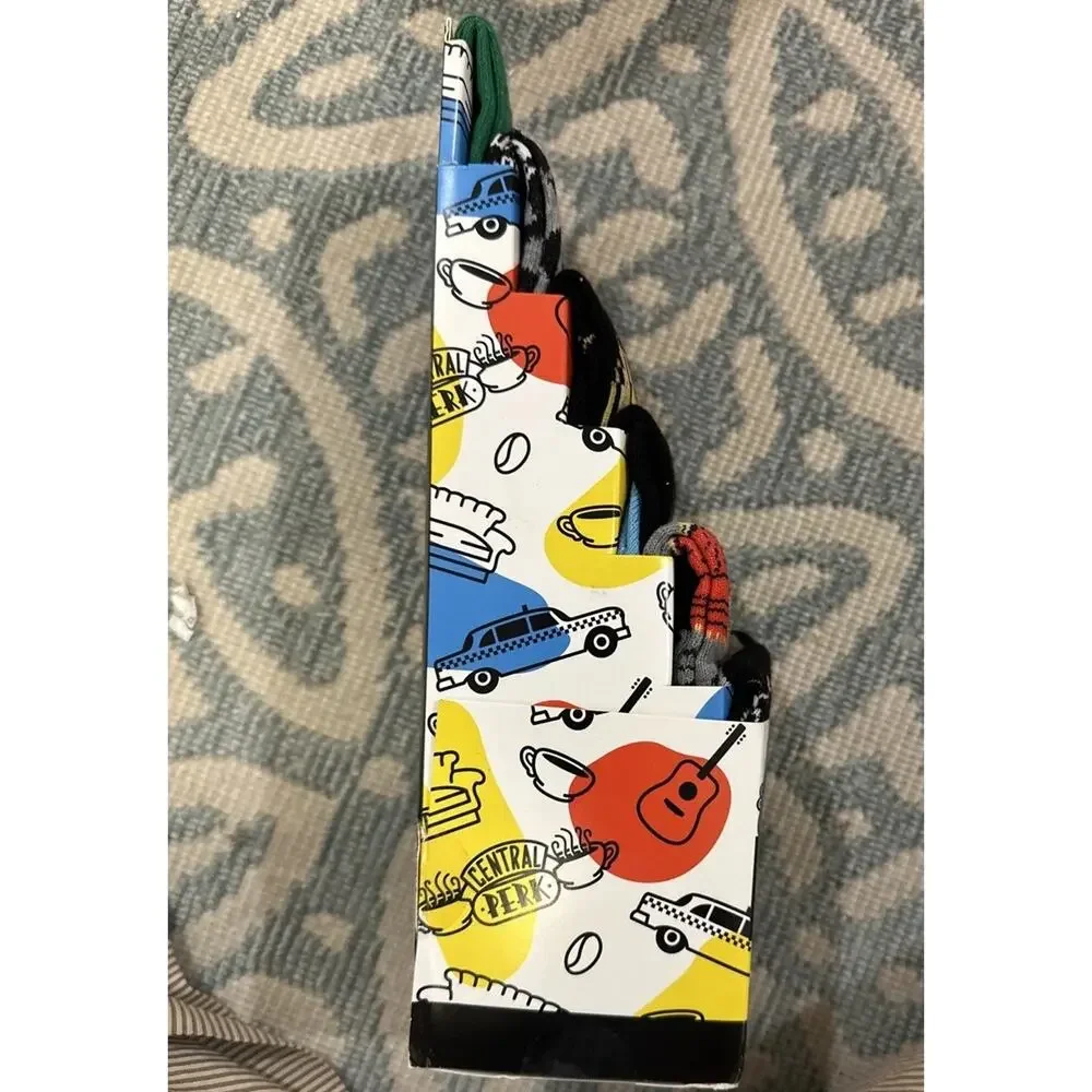 NEW Friends The TV Series Themed Casual CREW SOCKS 6-Pairs Men's Shoe Size‎ 8-12